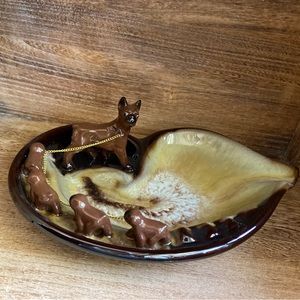 Vintage Ashtray-“new” Dead Stock ☠️ Boxer Dog Mama wi a bunch of lil puppies 🐶